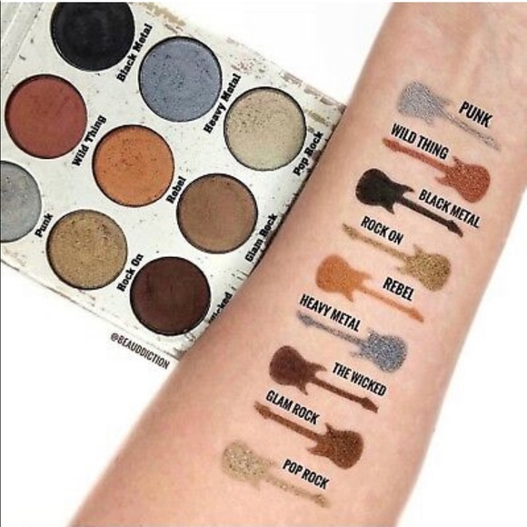 Crown pro glam metals eyeshadow pallet. Beautiful dark rich colors. Made in USA - Picture 4 of 4
